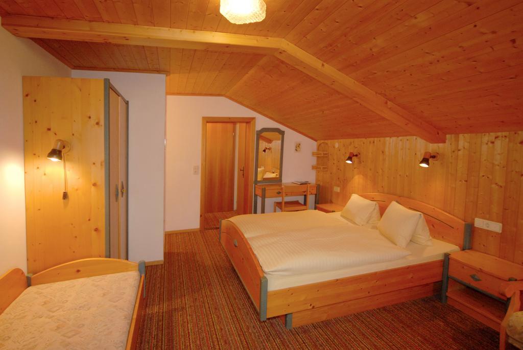 Landhotel Kielhuberhof ラムサウ・アム・ダッハシュタイン 部屋 写真