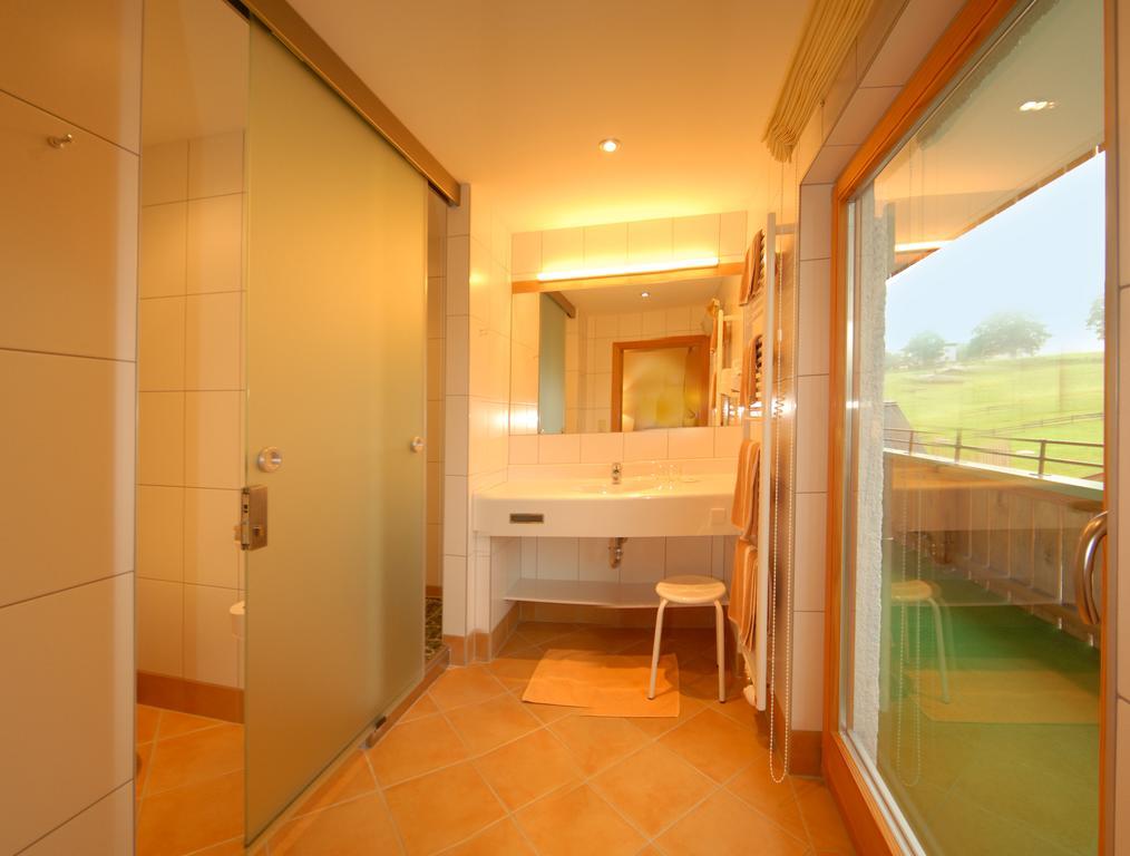 Landhotel Kielhuberhof ラムサウ・アム・ダッハシュタイン エクステリア 写真