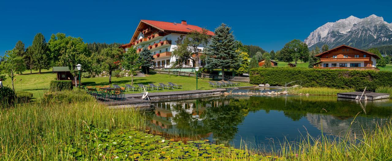 Landhotel Kielhuberhof ラムサウ・アム・ダッハシュタイン エクステリア 写真